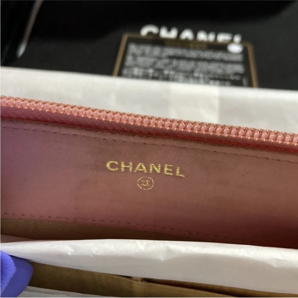Chanel CC Wallet Pink Caviar Skin